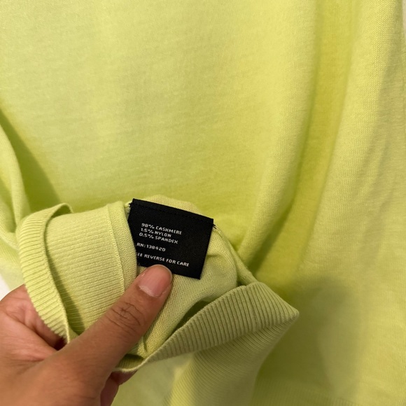 Carlisle Collection Semi-Sheer Cashmere V-Neck Sweater Women’s Small Lime Green - Picture 6 of 9